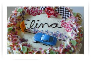 Elina is geslaagd voor haar rijbewijs