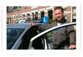 Ritske Douma versterkt de rijschool